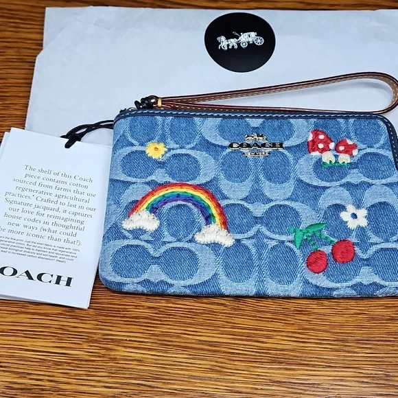 Coach Corner Zip Wristlet In Signature Denim NWT - Picture 3 of 8